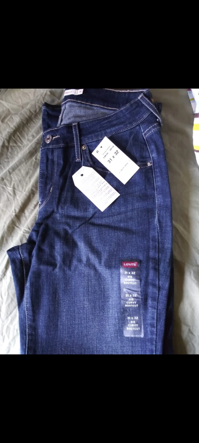 Levi's 31 x 32 815 Curvy Bootcut Jeans⚽
