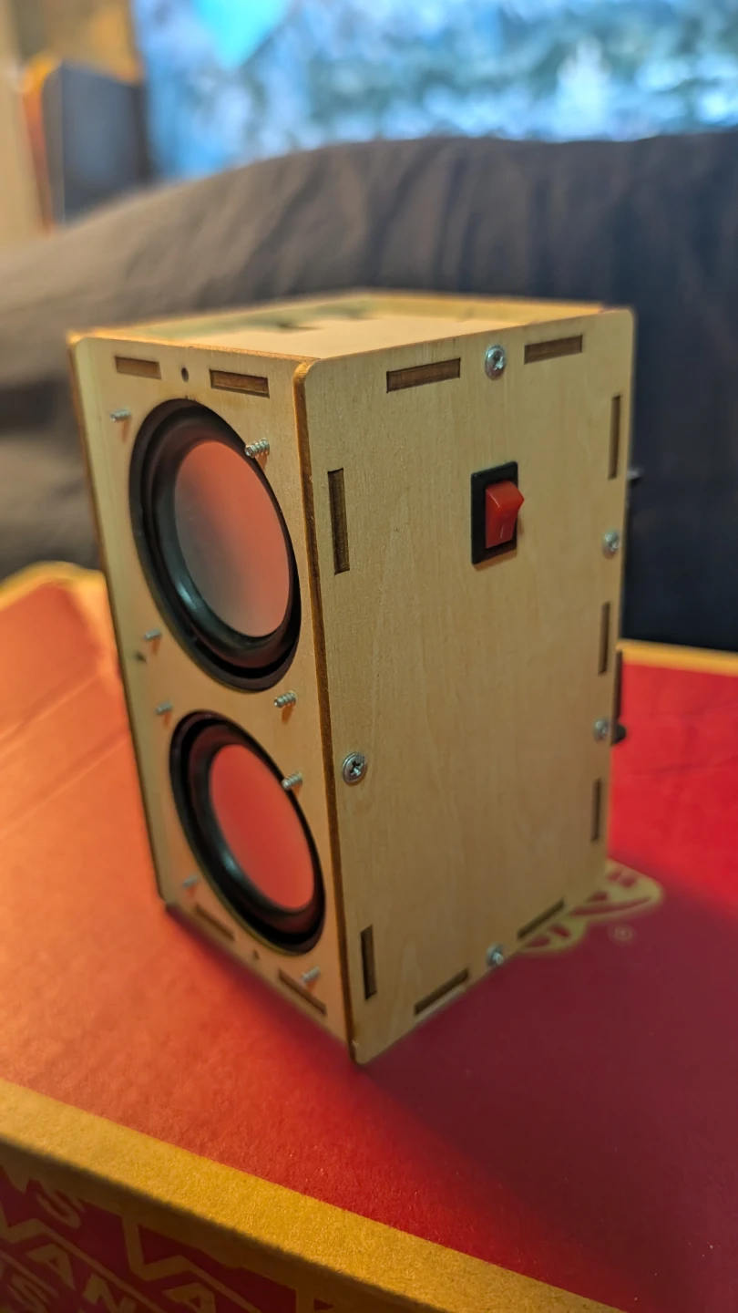 DIY Wooden Speaker Bluetooth