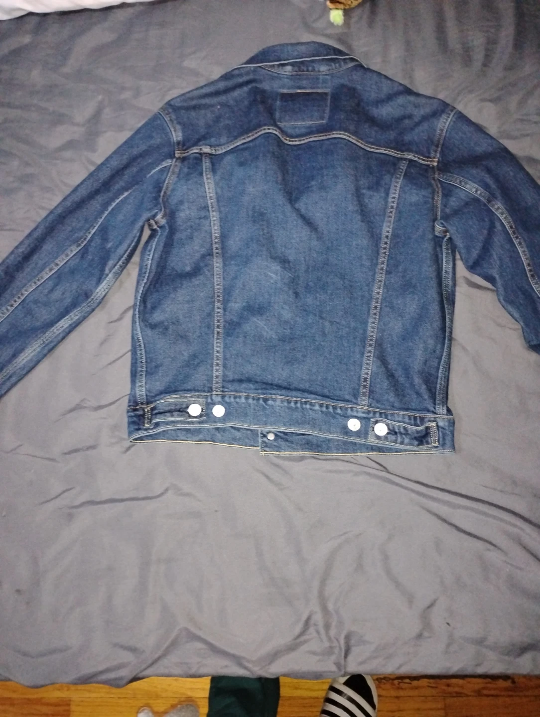 Levi's Standard Denim Trucker Jacket - Size S - photo 3