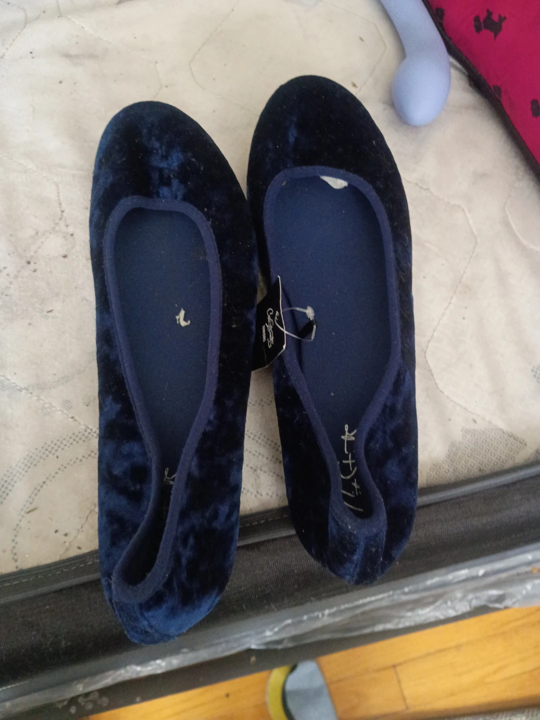 ⚽Navy Velvet Ballet Flats