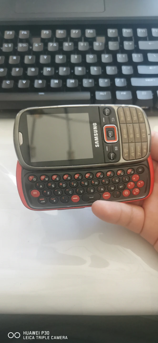 3G Samsung Slider Phone - photo 3