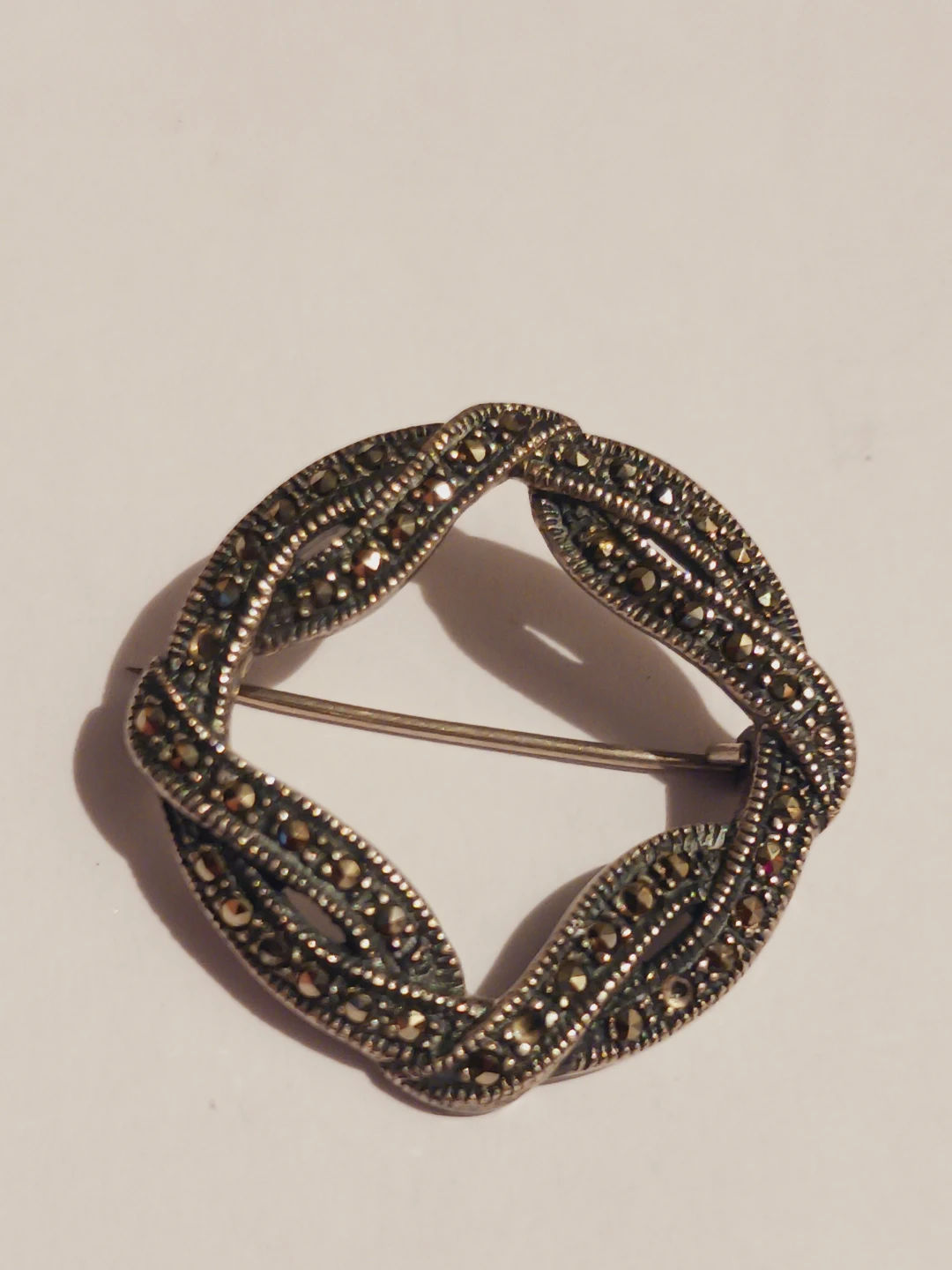 Sterling Silver 925 Stamped Marcasite Wreath Brooch - photo 2
