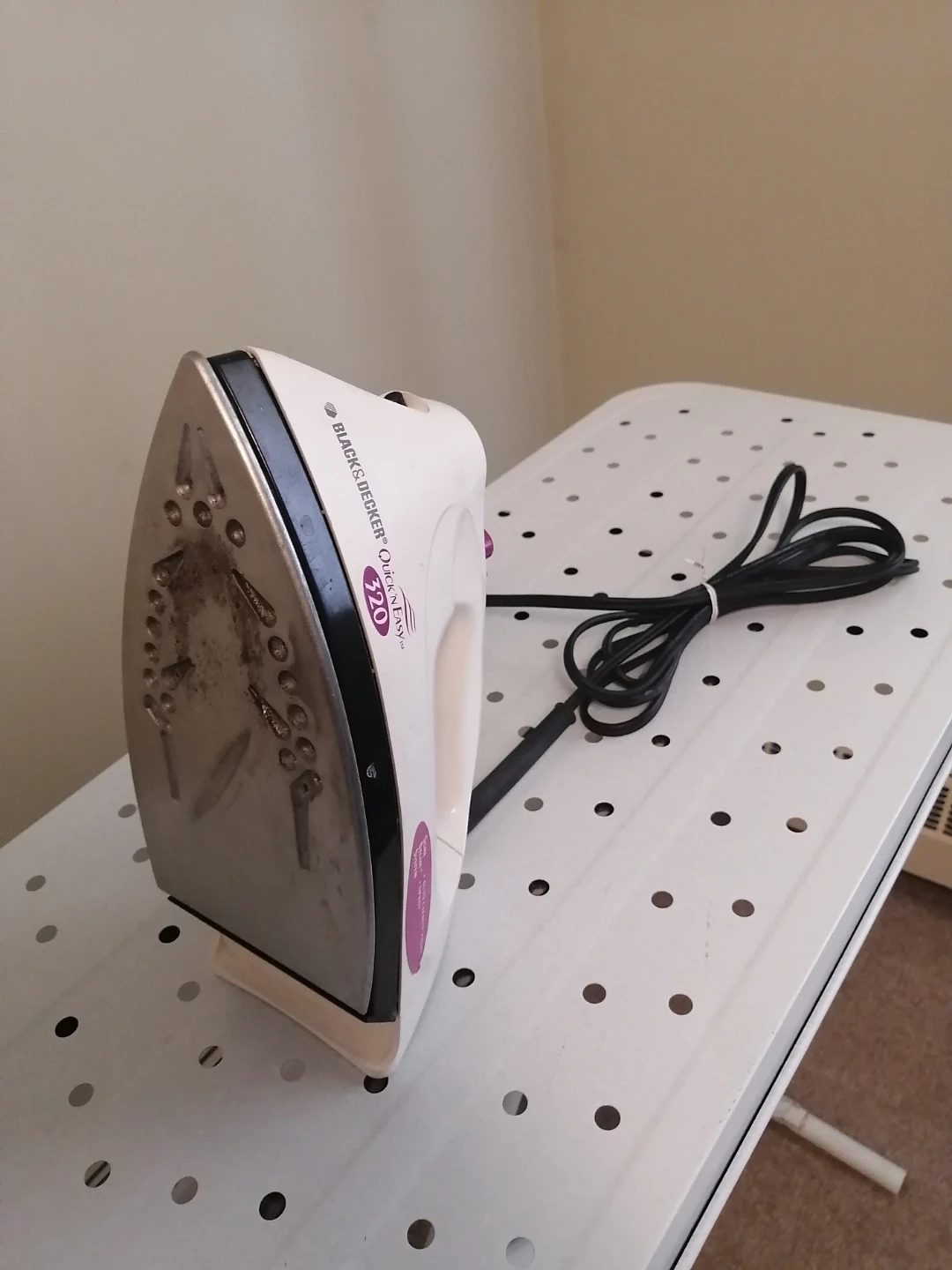 Black & Decker Quick N Easy 320 Iron - photo 3