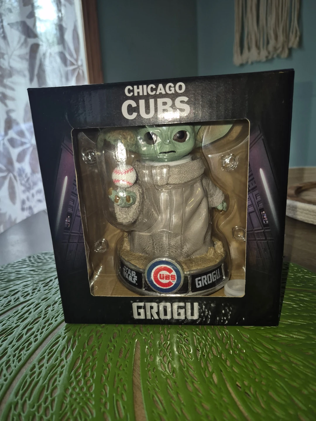Chicago Cubs Grogu Star Wars Figurine - photo 3