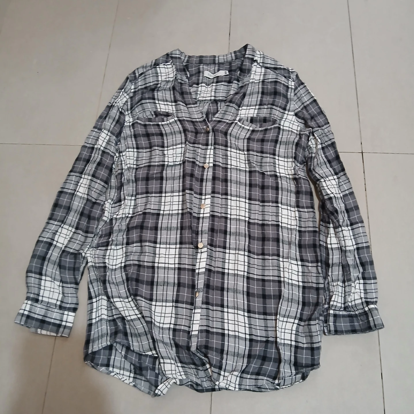 ⚽ Black & White Plaid Button-Up Shirt