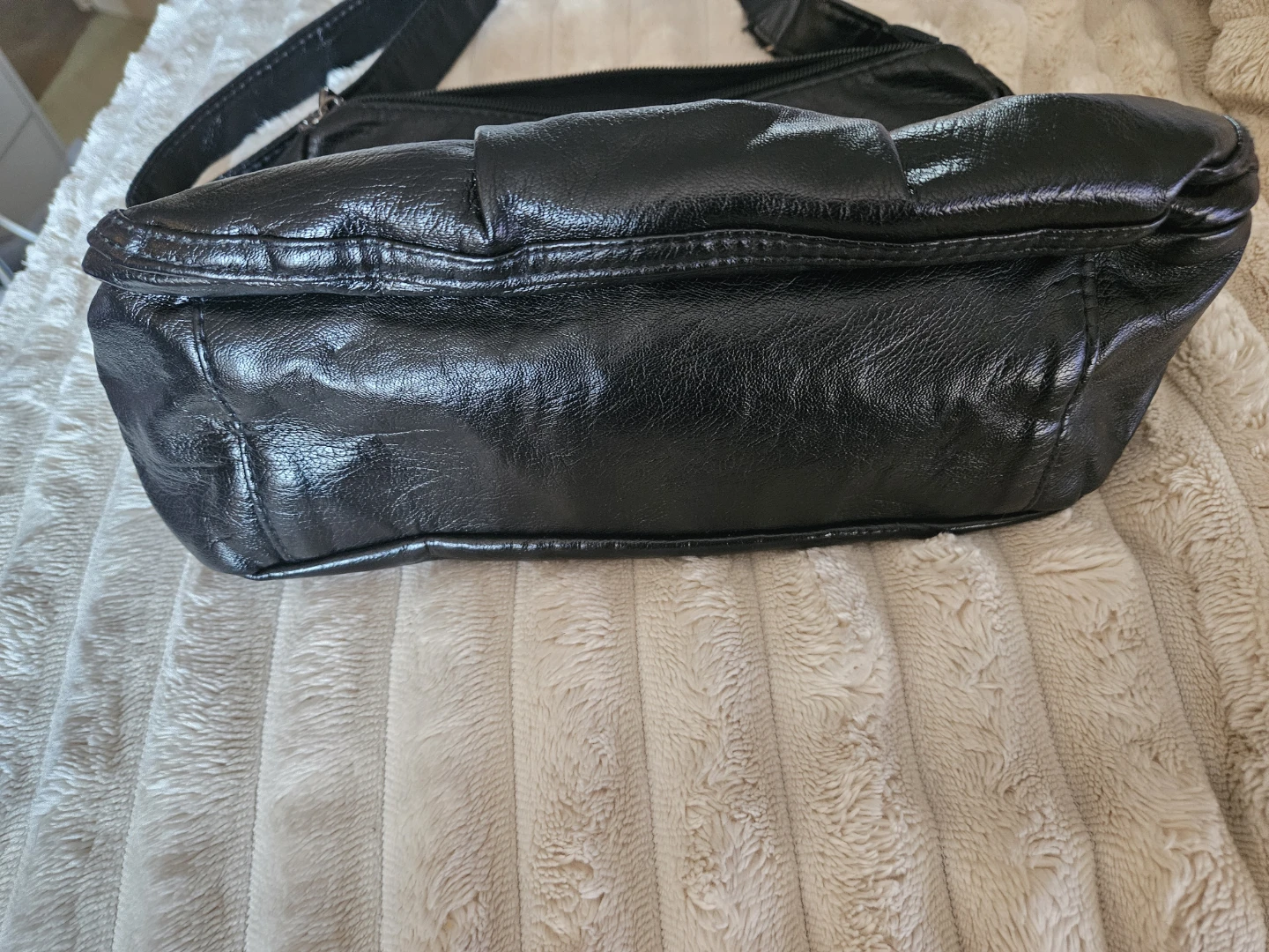 Black Crossbody Purse - photo 4
