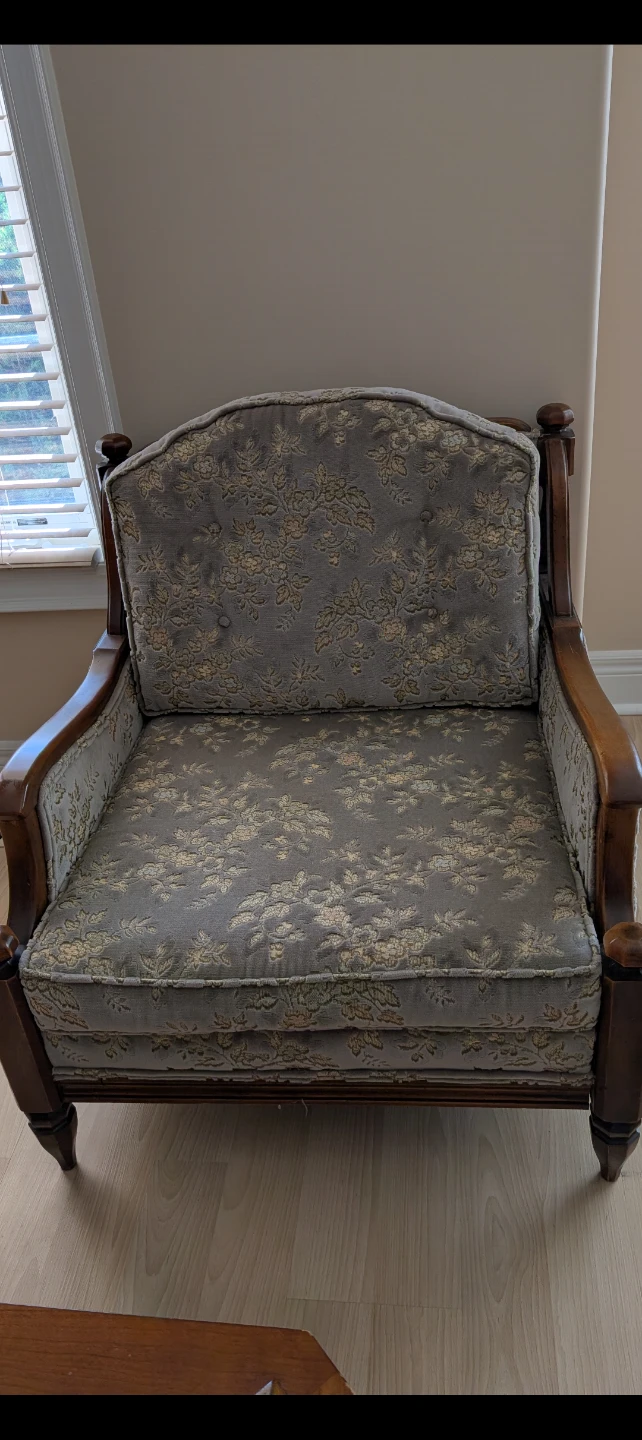 Vintage Floral Armchair - photo 2
