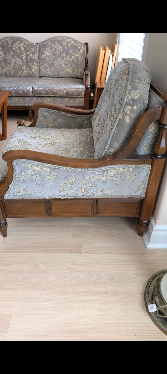 Vintage Floral Armchair - photo 3