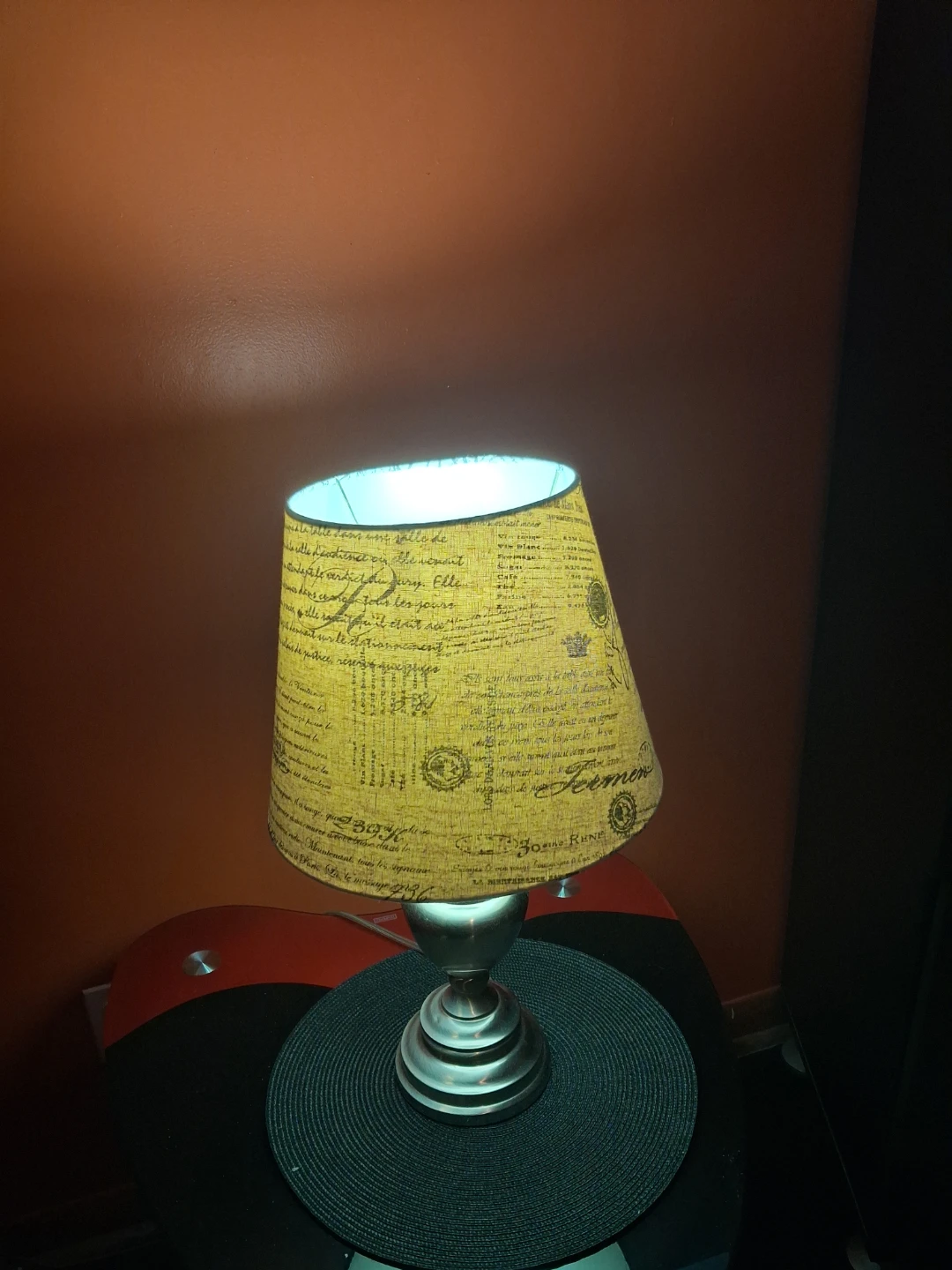 Table Lamp with Script Design - photo 2