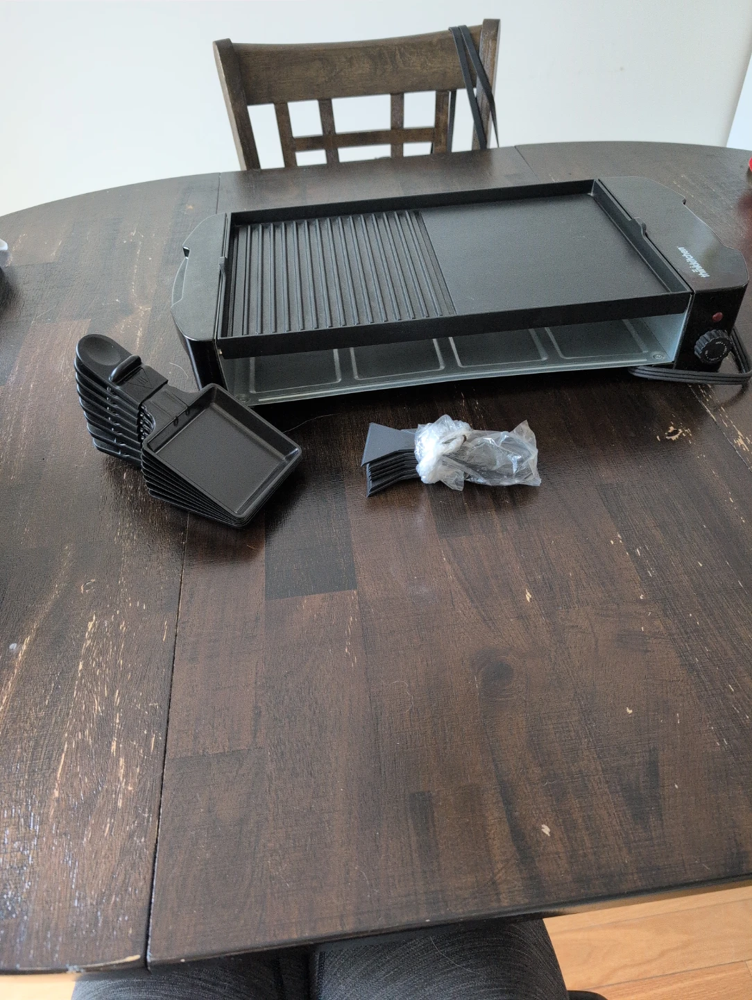 Mastro de Pasta Raclette Grill with Spatulas