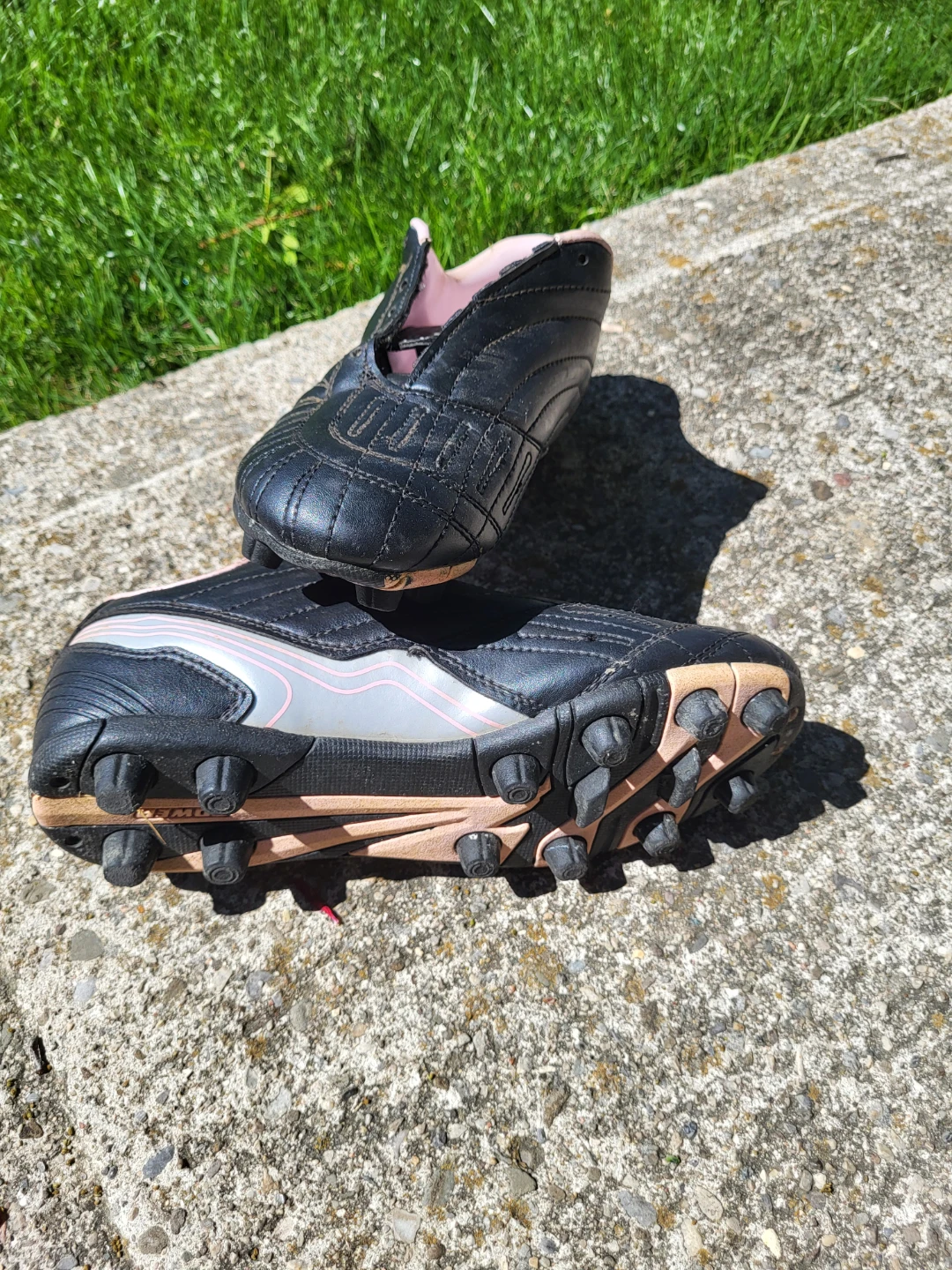 Power Soccer Cleats - Size 4 - photo 2