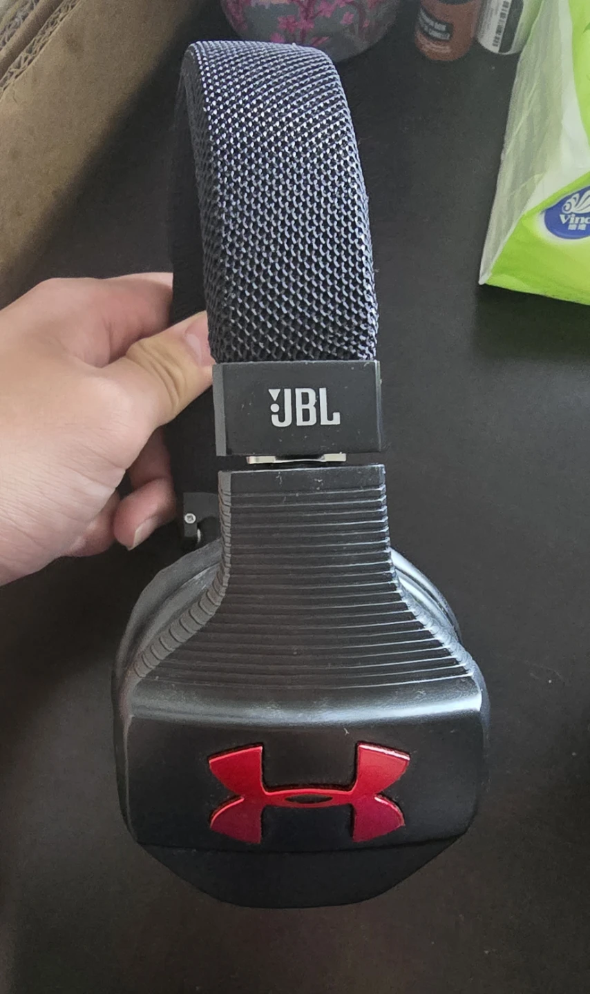 JBL Under Armour Headphones - photo 2
