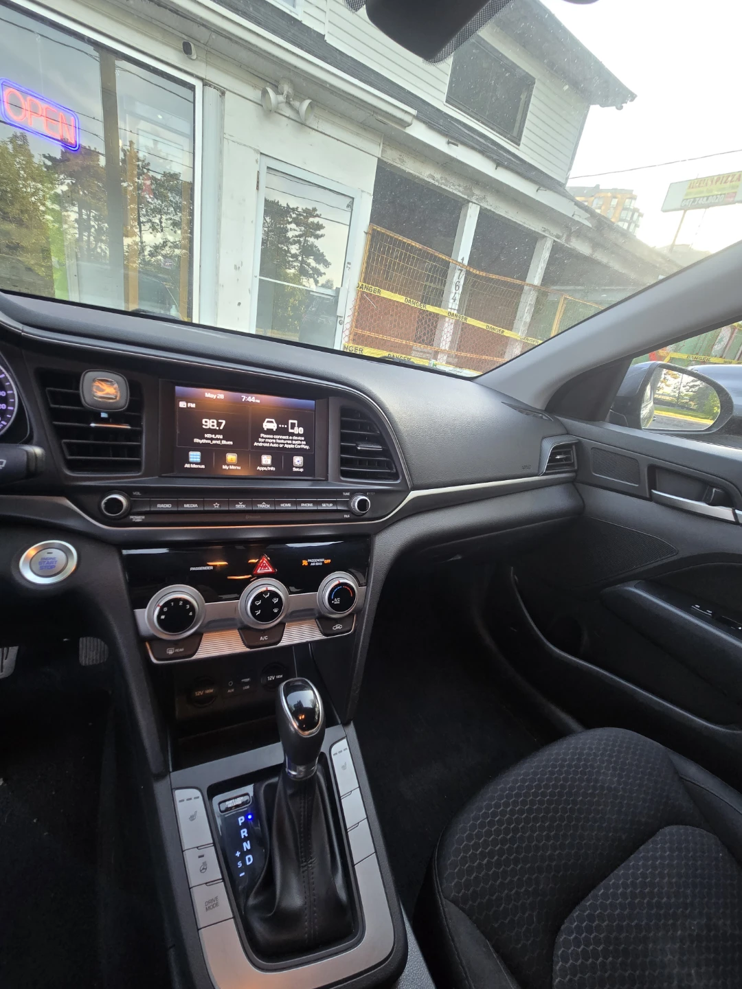 2019 Hyundai Elantra Preferred - photo 4