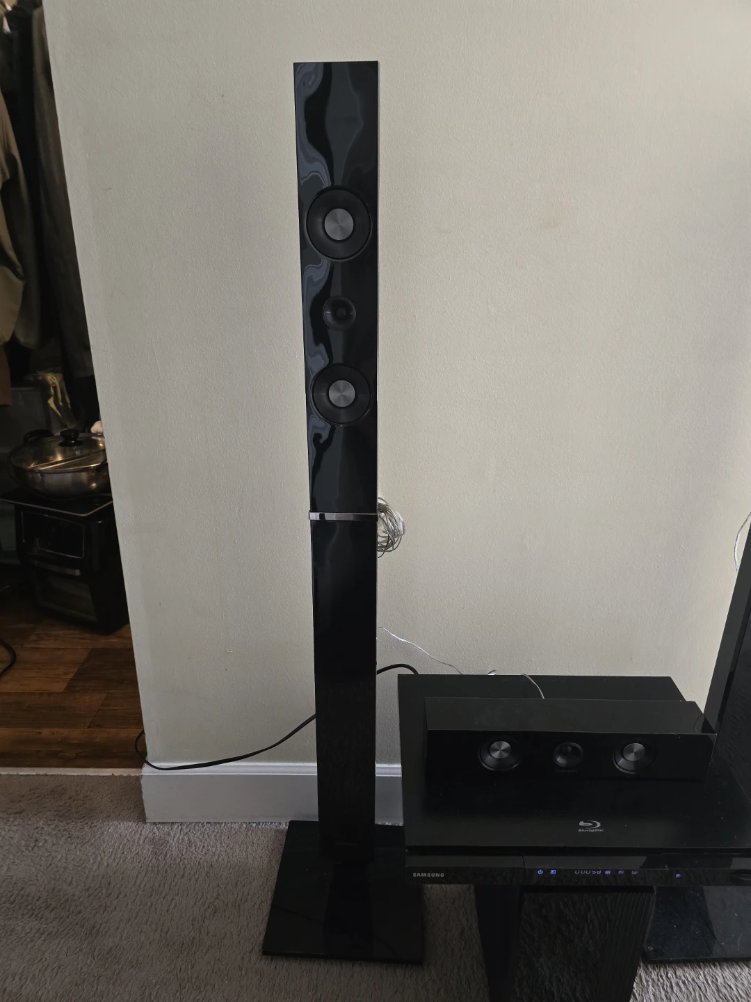 Samsung Home Theater Speaker system - photo 2