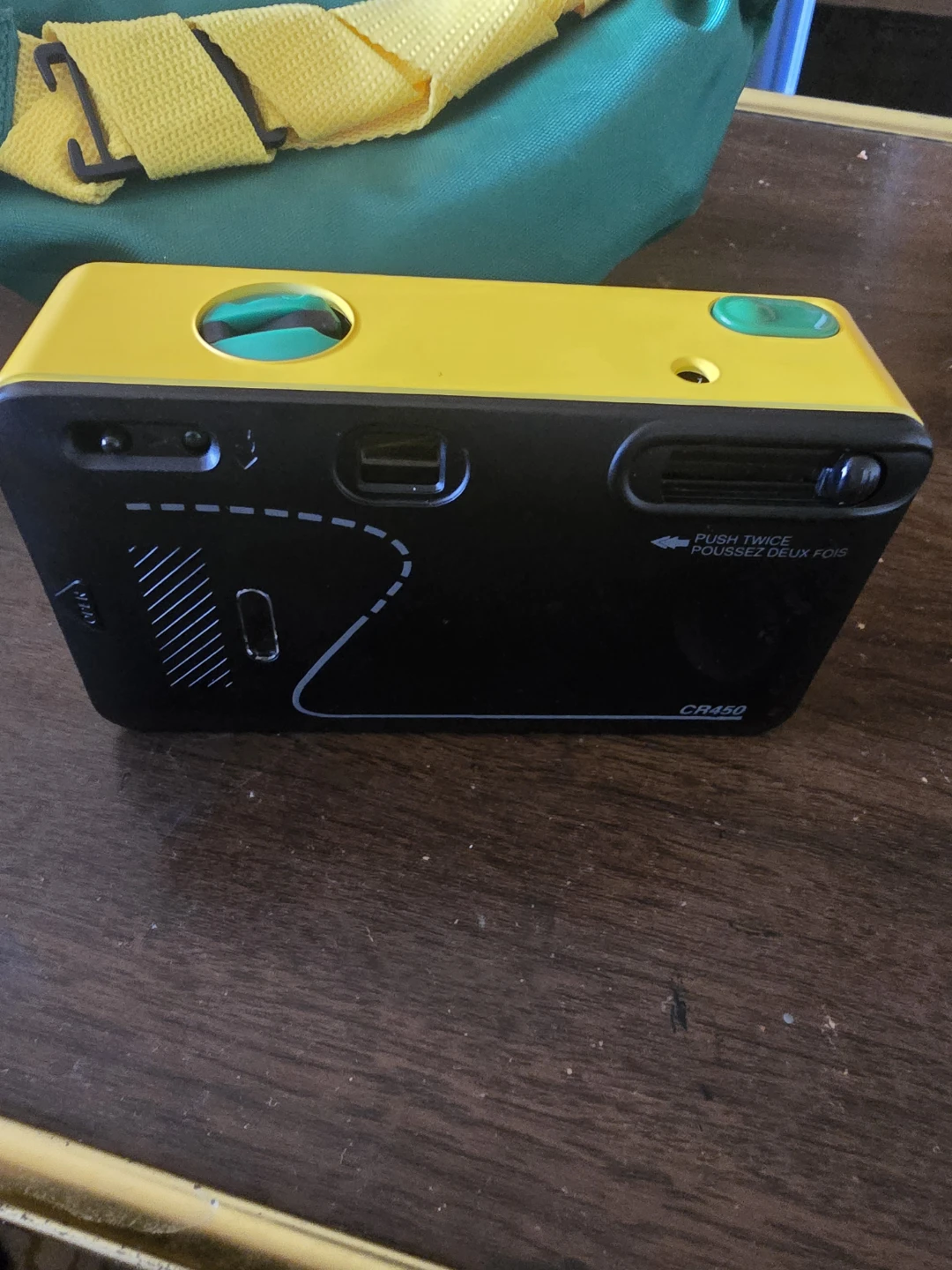 Crayola Sport 35mm Film Camera with Pouch - photo 2