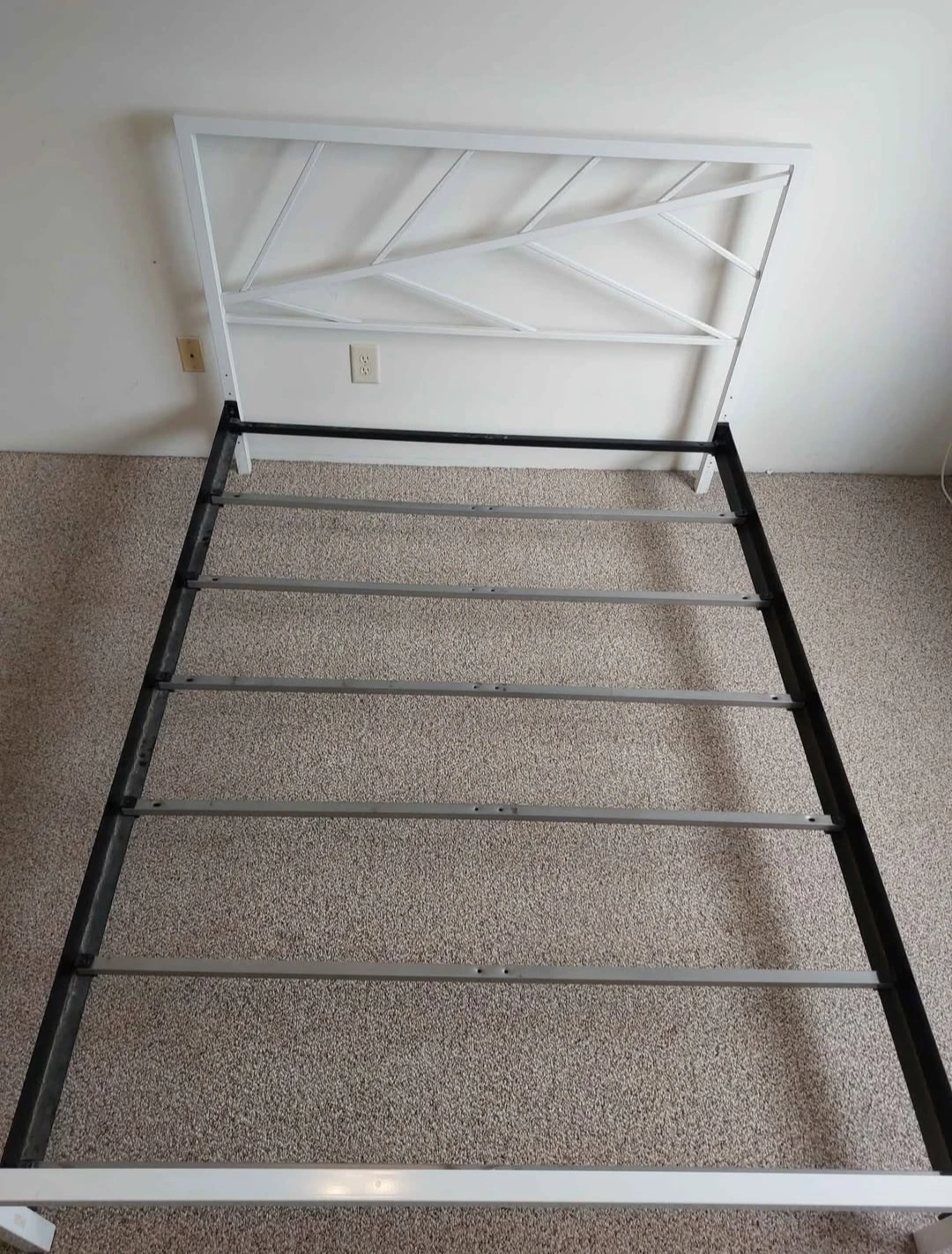 White Metal Bed Frame with Leaf Design Headboard