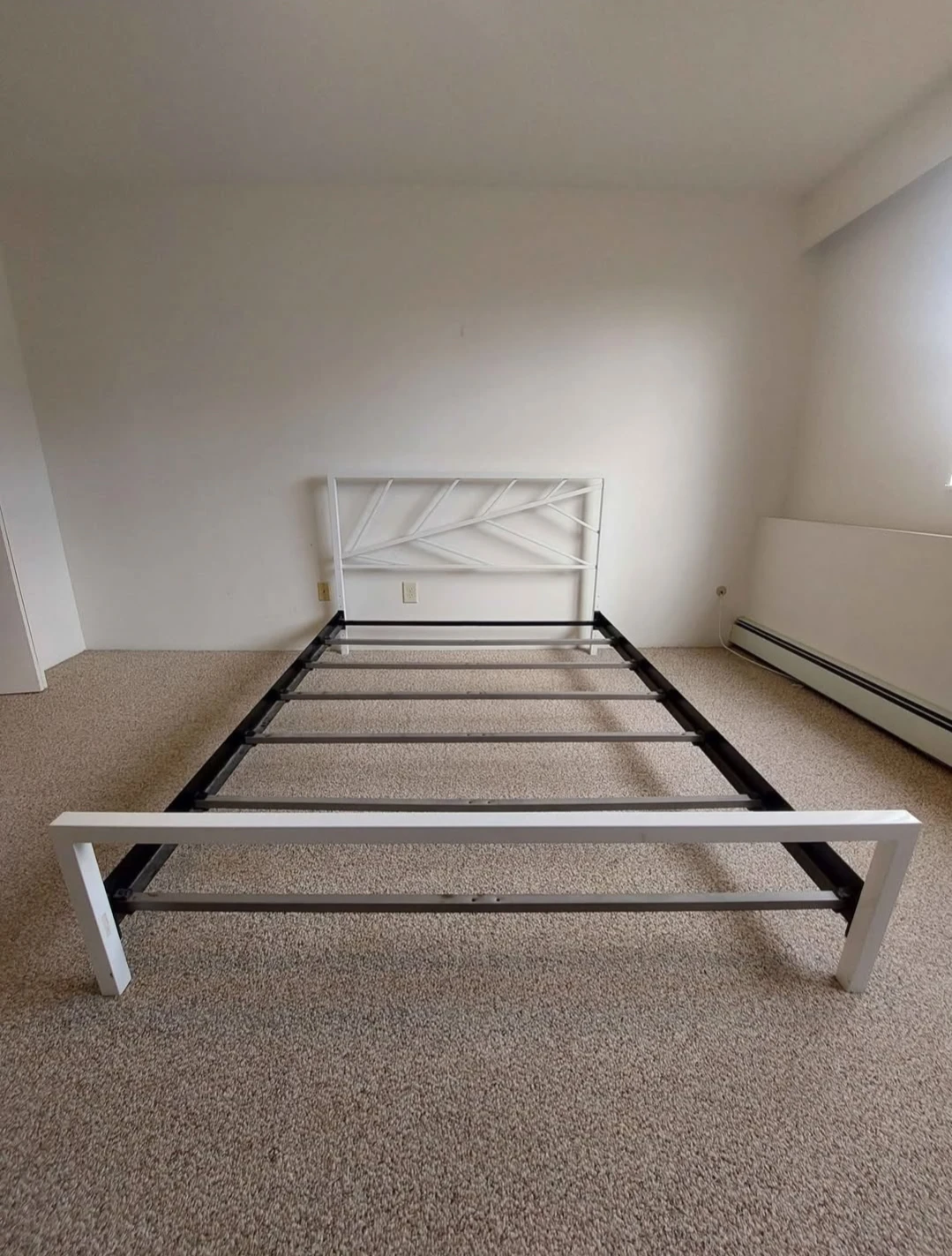 White Metal Bed Frame with Leaf Design Headboard - photo 2
