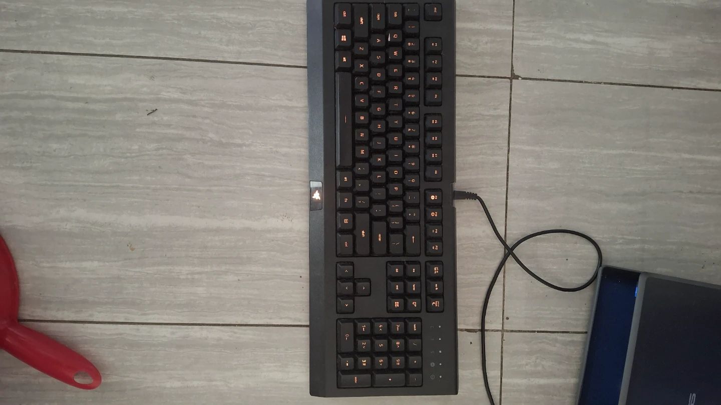 Corsair K70 RGB MK.2 Mechanical Gaming Keyboard - photo 2