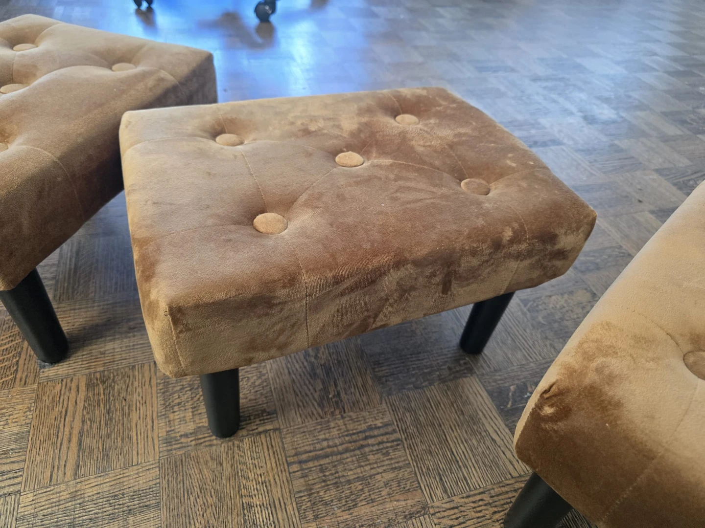 Set of 3 upholstered footstools - photo 2