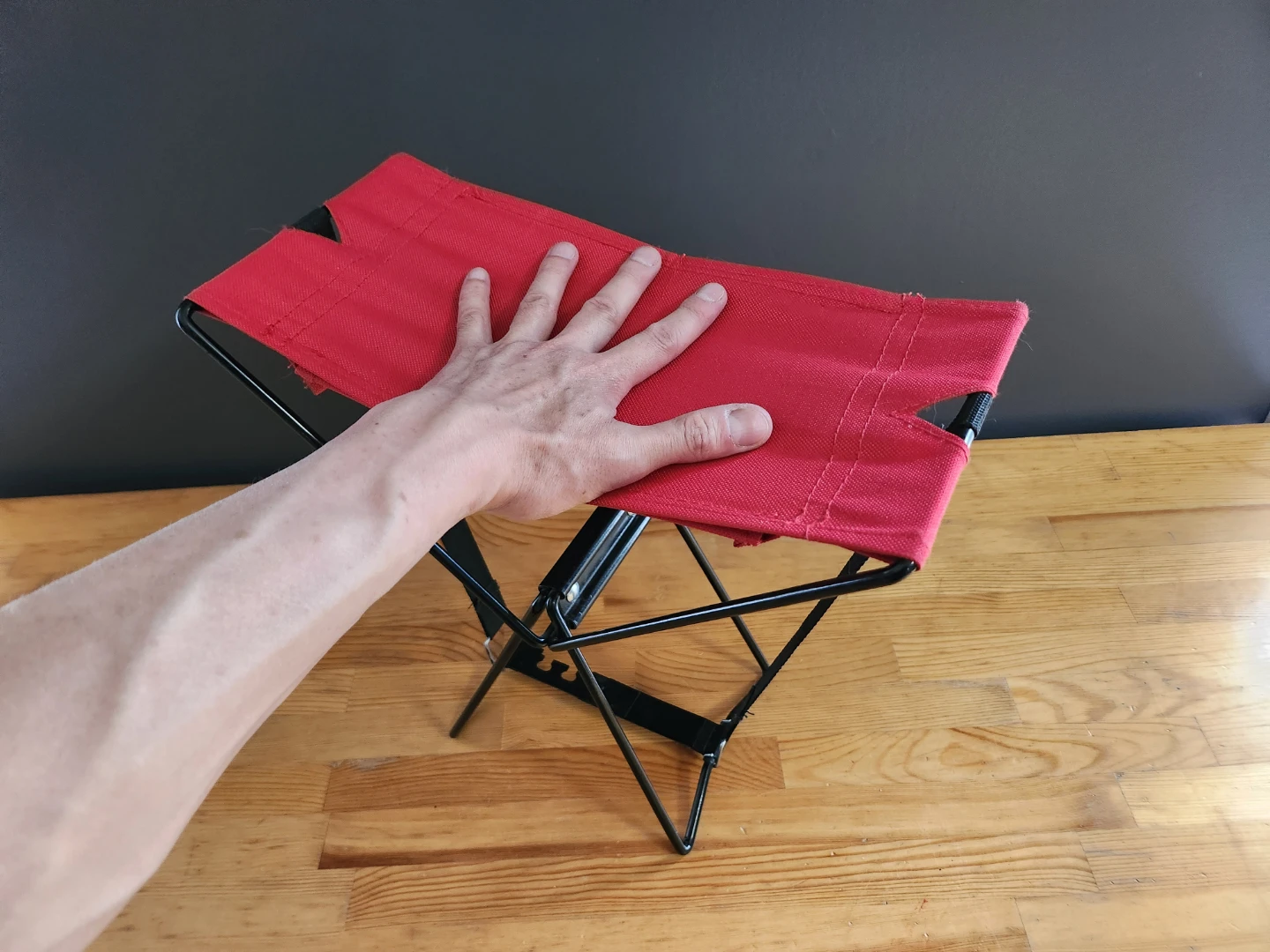 Compact Folding Camping Stool- Red ⚽️ - photo 2