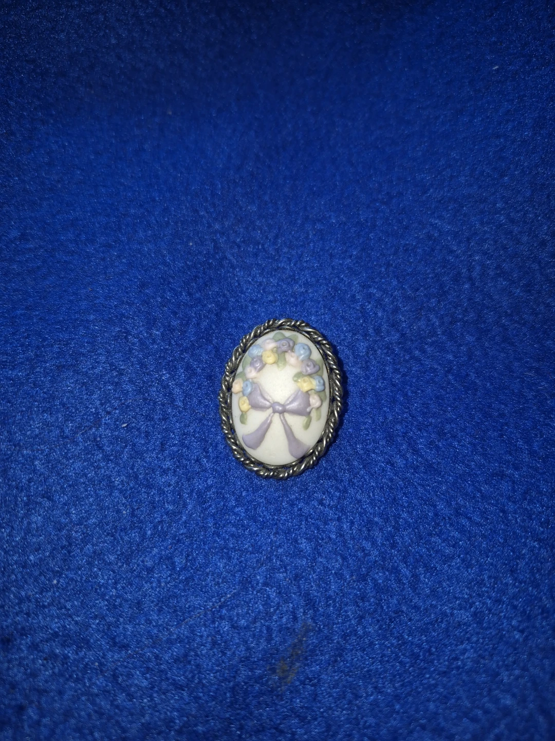 Oval Cameo Brooch/Pendent with Flowers and Bow - photo 4