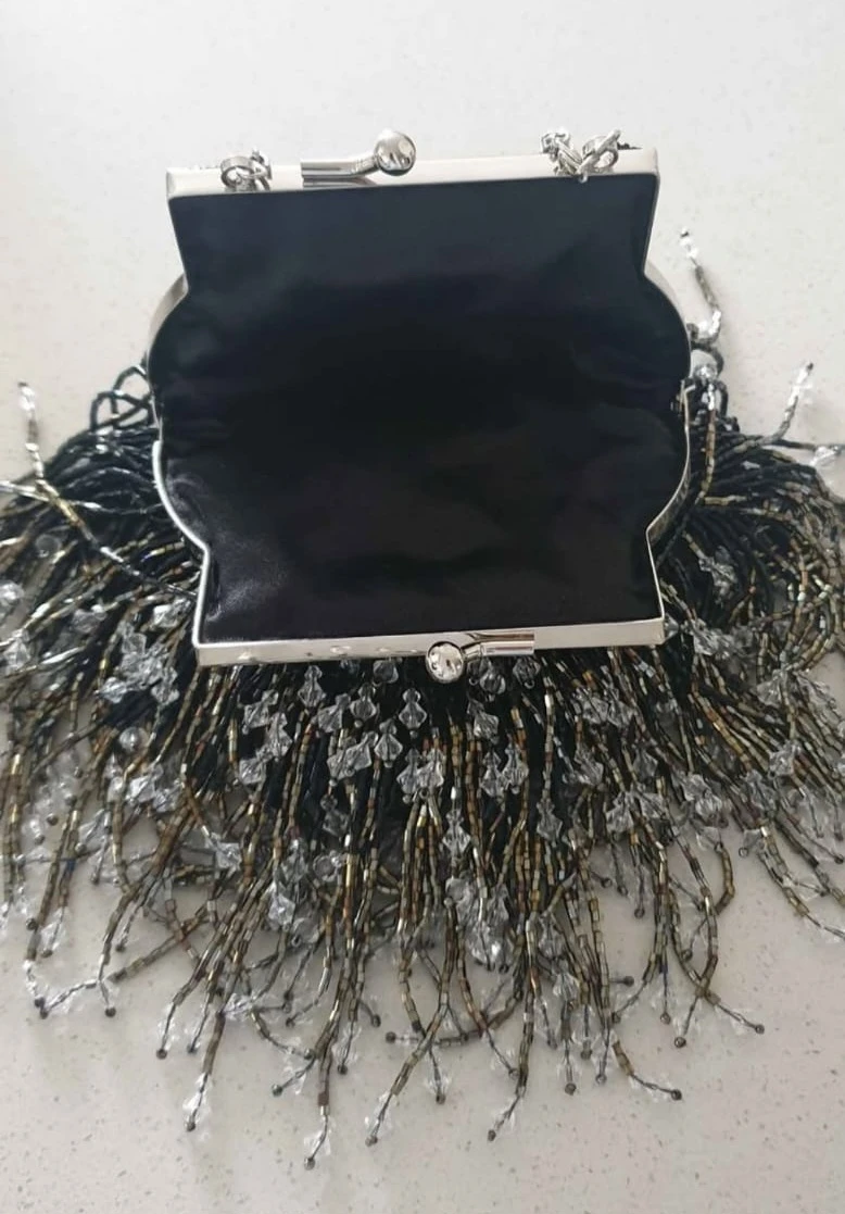 Beaded Evening Clutch Purse with Chain Strap - photo 2