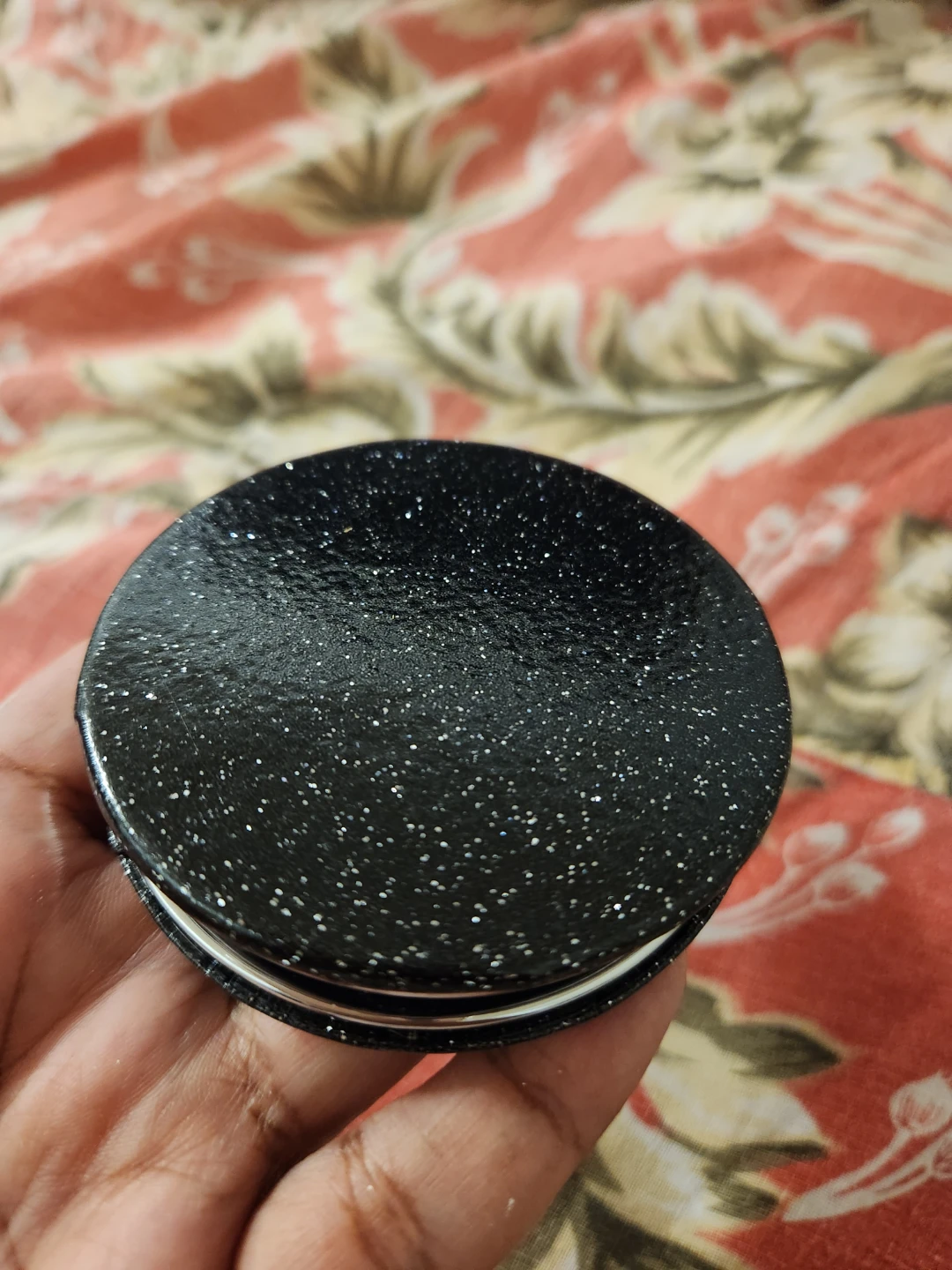 Sparkly Compact Mirror ⚽