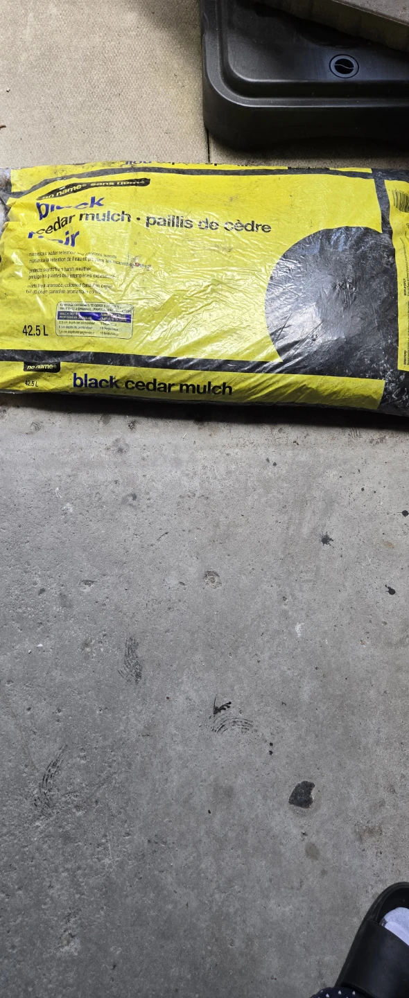 Black Cedar Mulch