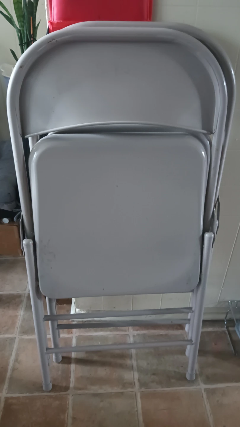 Gray Folding Chairs (Set of 2) ⚽