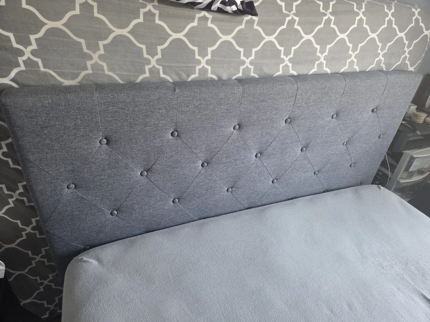 Bamboo Mattress with Tufted Headboard