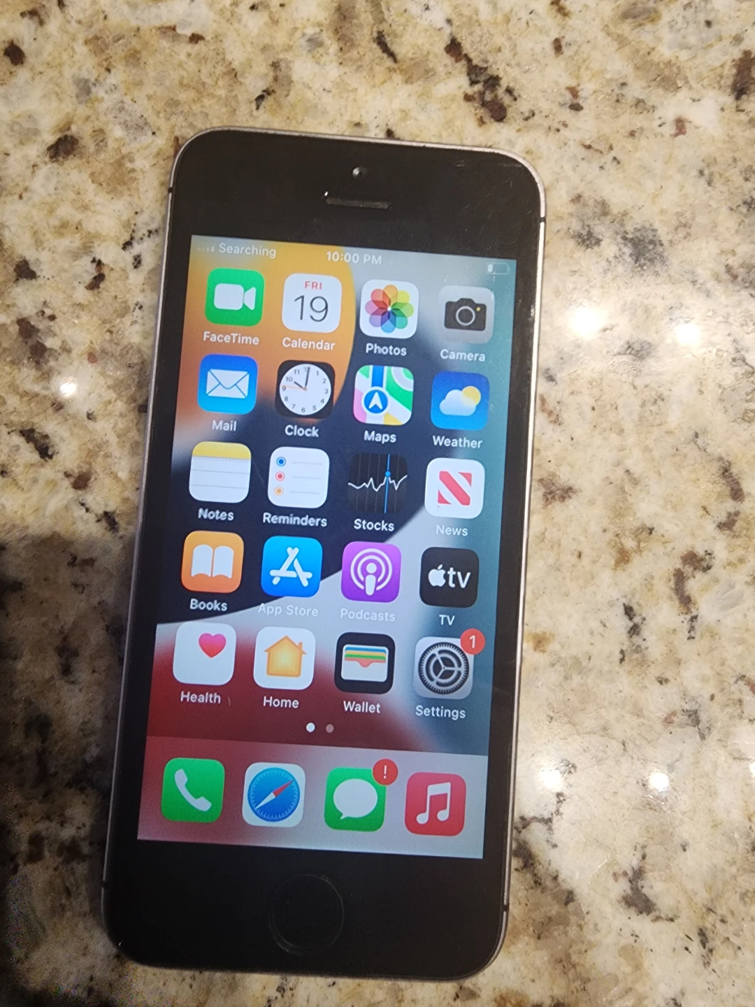 iPhone se 1st gen like new