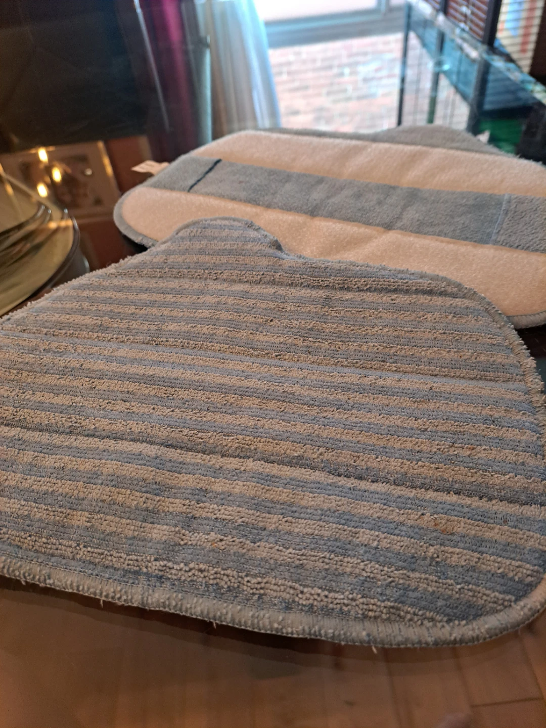 Steamfast Steam Mop w 2 pads - photo 2