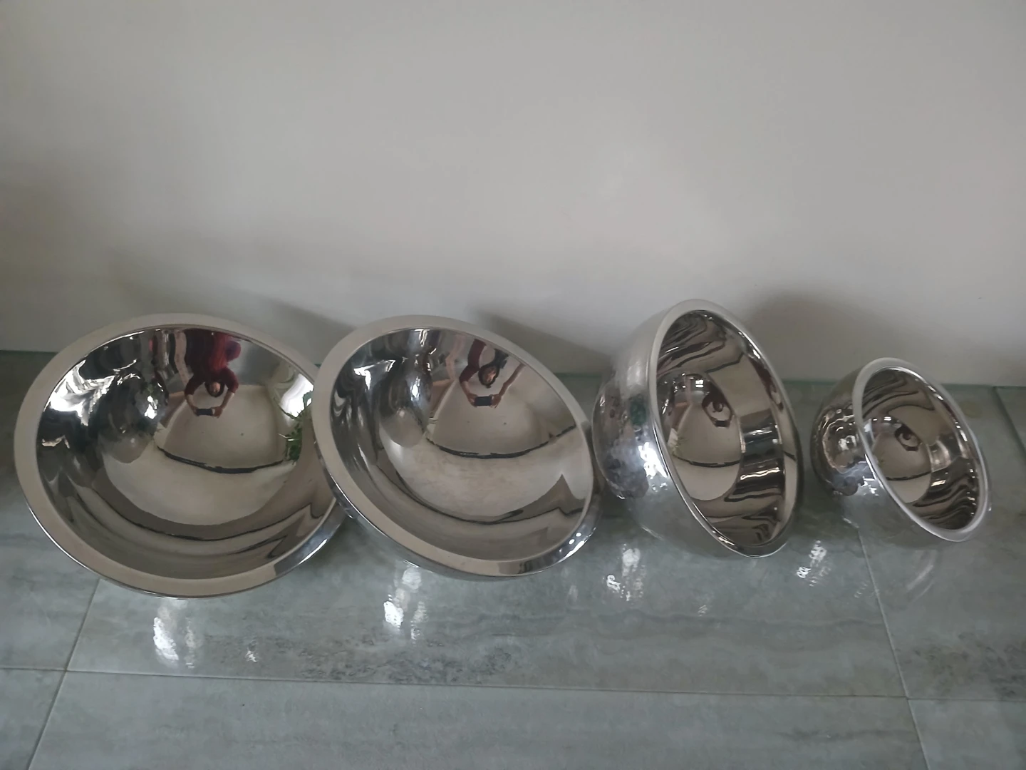 Set of 4 Hammered Metal Bowls