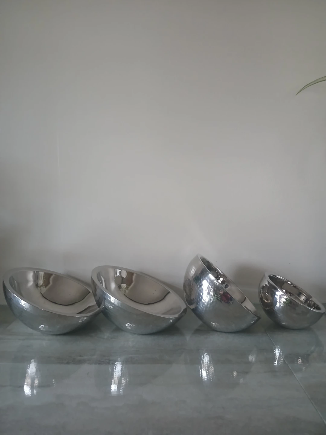 Set of 4 Hammered Metal Bowls - photo 4