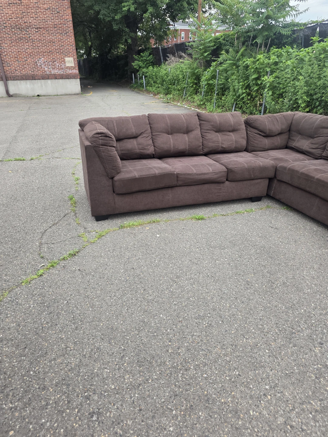 (DELIVERY AVAILABLE) ASHLEY  brown  Sectional Sofa with Chaise - photo 2