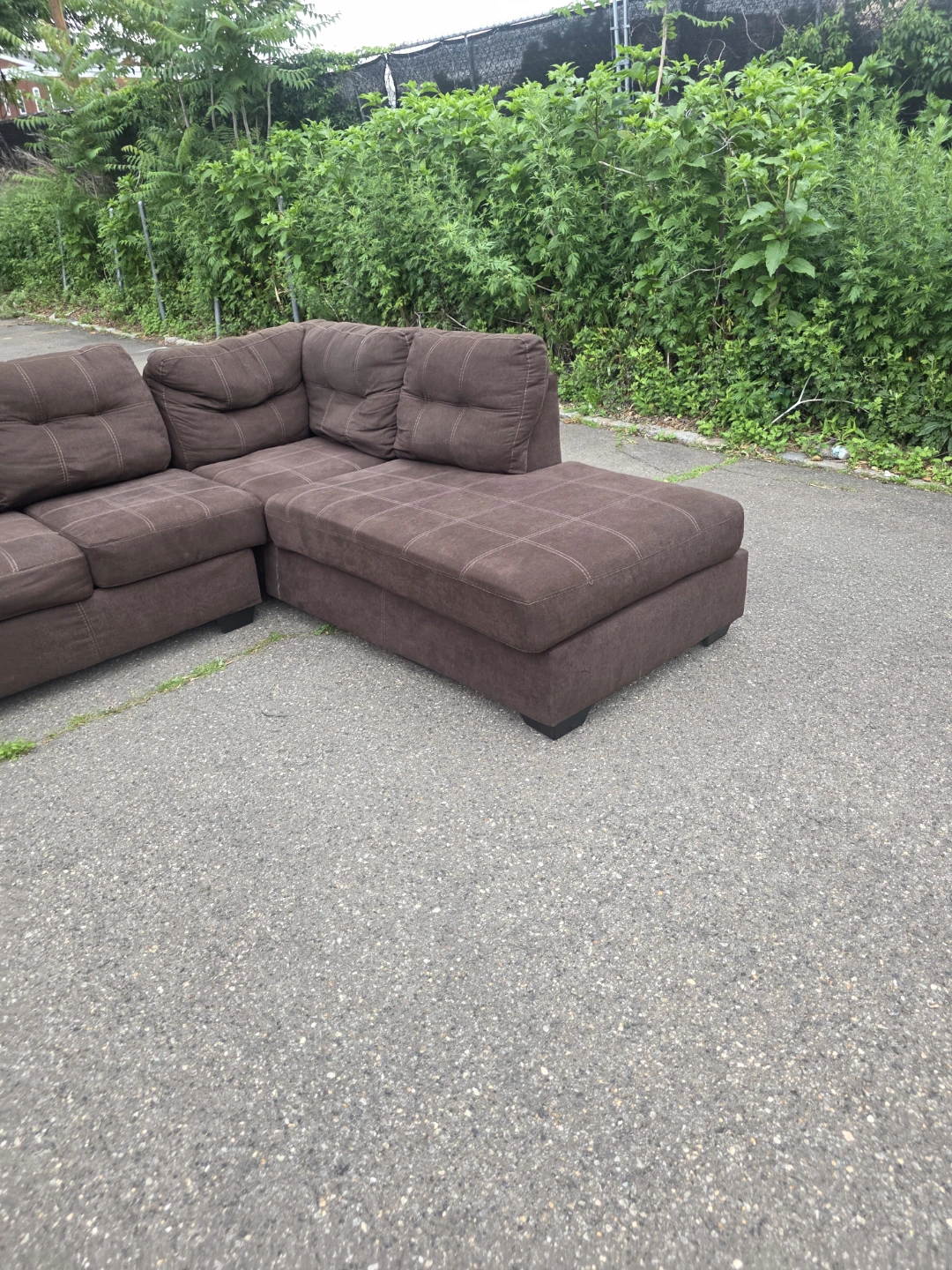 (DELIVERY AVAILABLE) ASHLEY  brown  Sectional Sofa with Chaise - photo 3