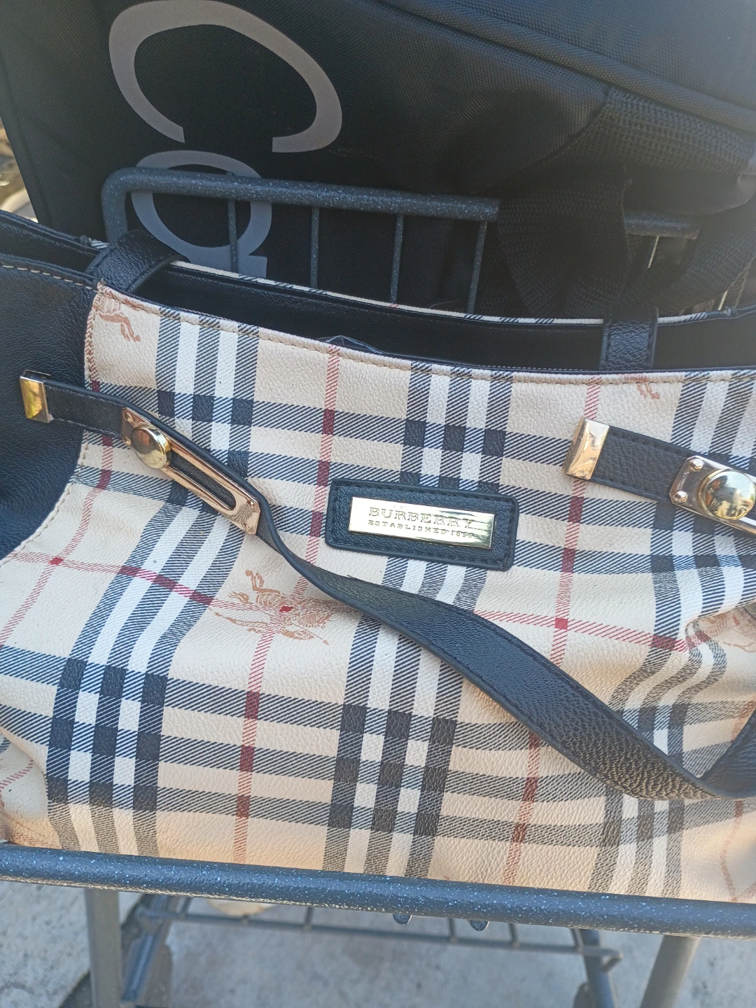 ⚽Burberry Haymarket Check Tote Bag