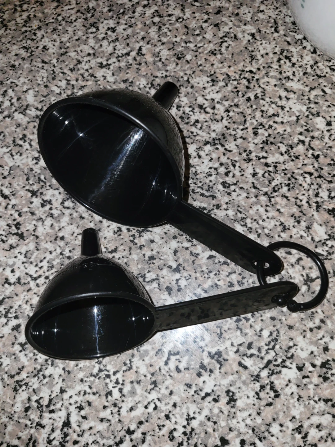 Black Plastic Funnel Set ⚽️