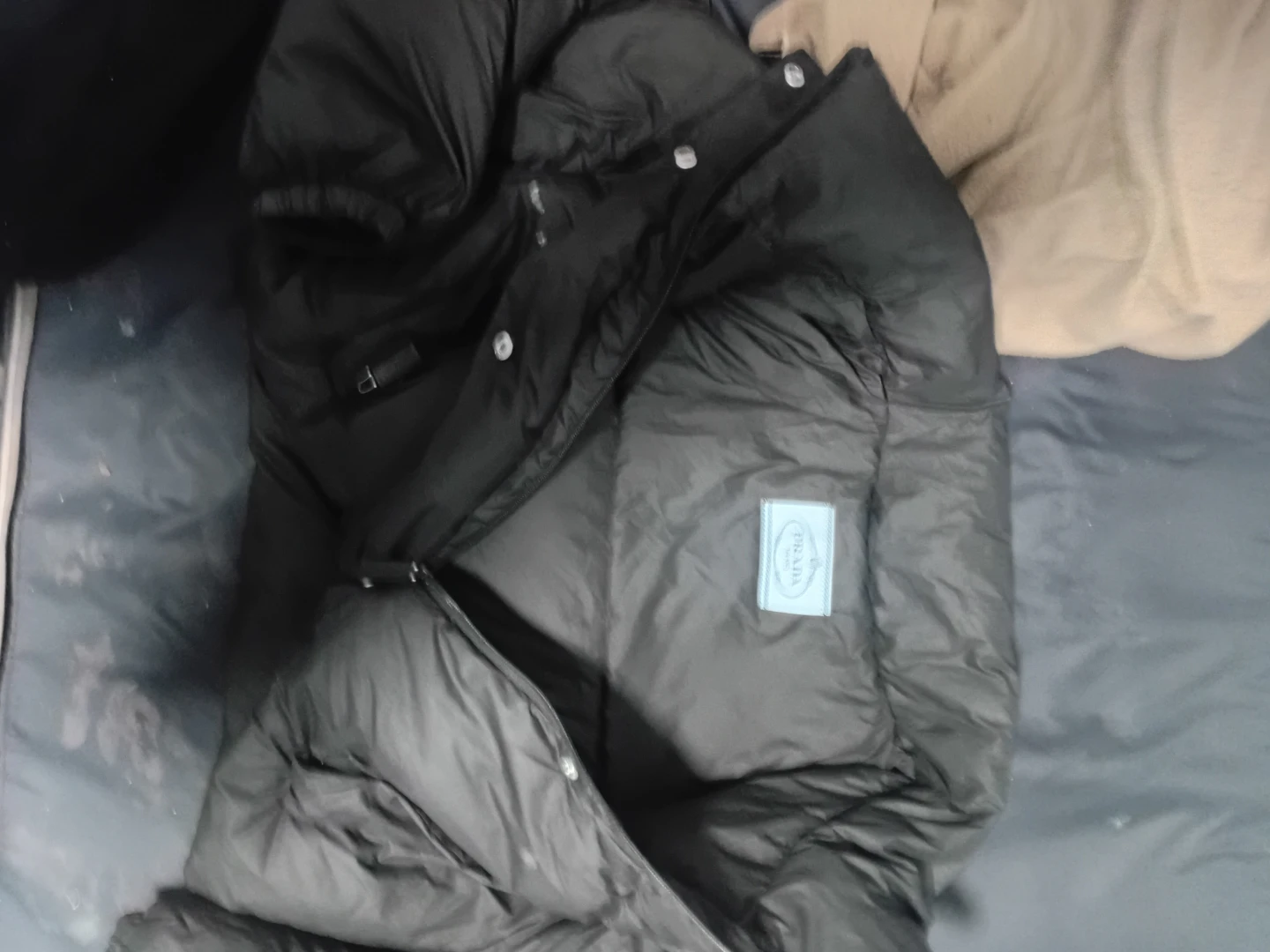 PRADA Re-Nylon Puffer Jacket - photo 3
