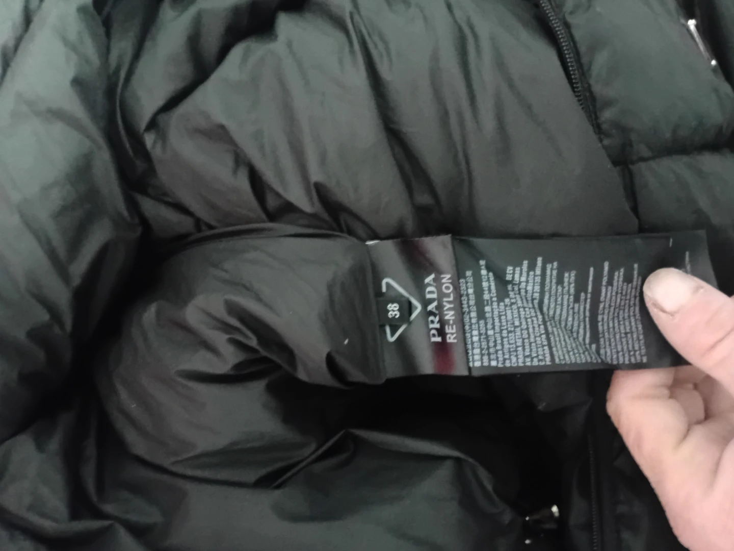 PRADA Re-Nylon Puffer Jacket - photo 5
