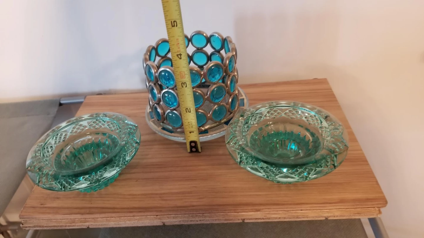 3 Teal Blue Glass Tealight Holders. Pick up only. - photo 2