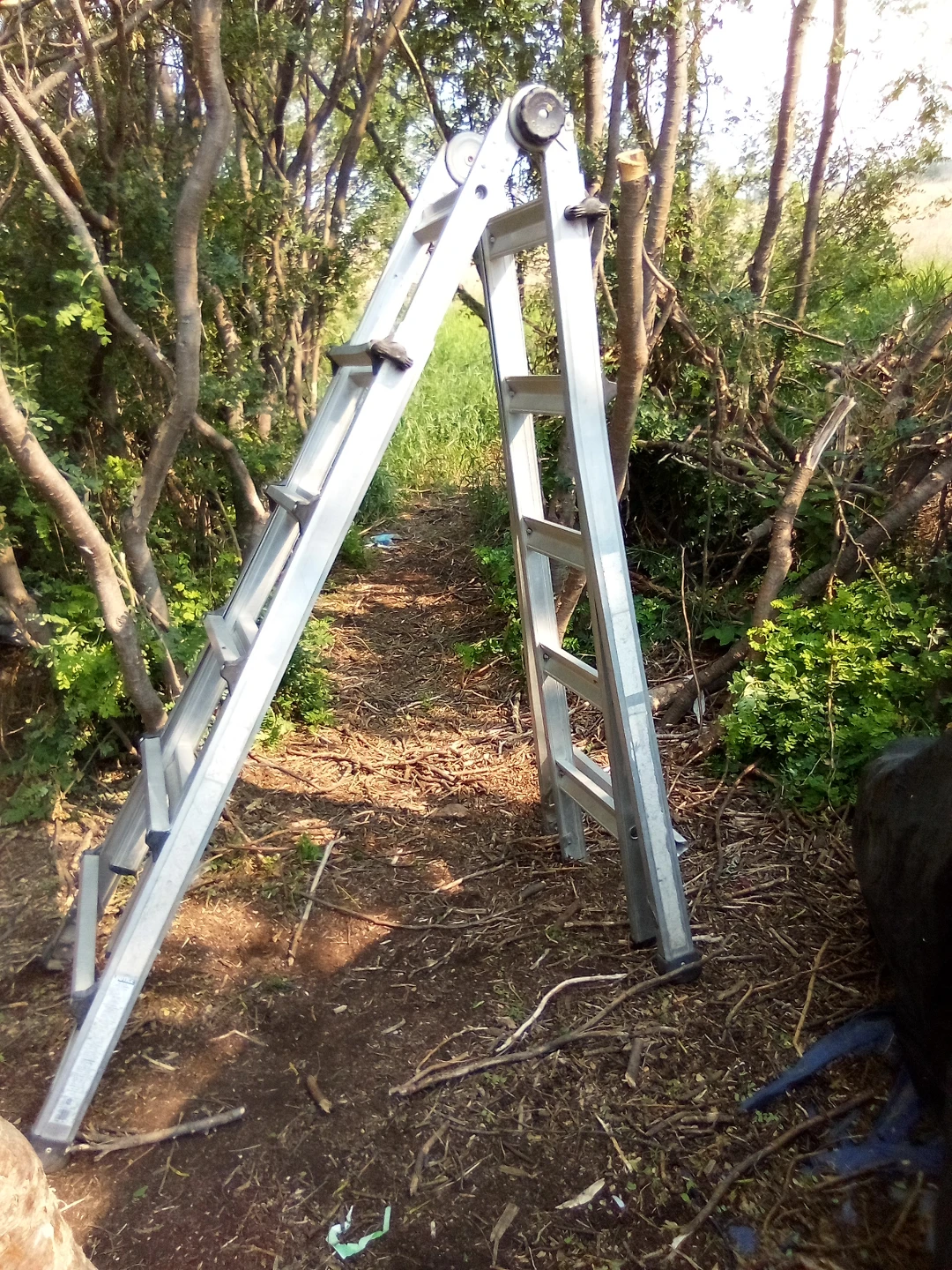 18ft COSCO Multi-Position Ladder - photo 3