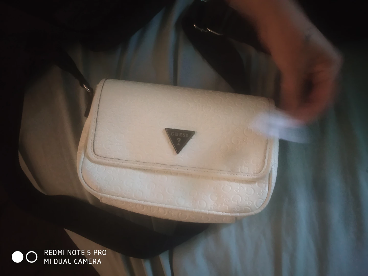 Guess Vivette Mini White Crossbody Bag