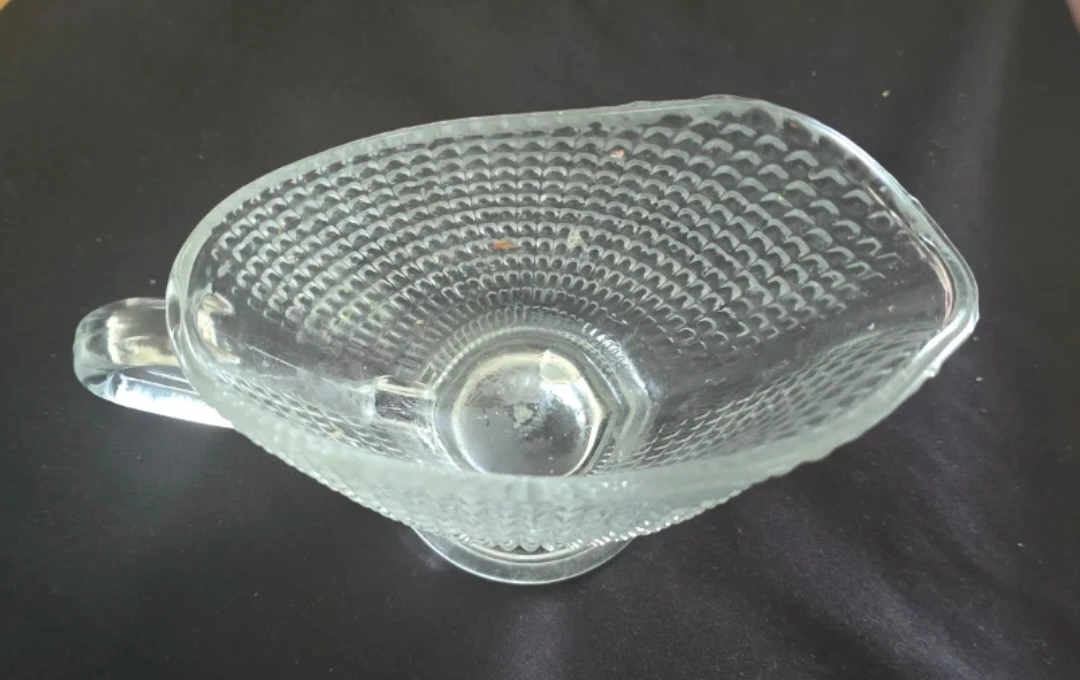 Clear Glass Gravy Boat with Embossed Pattern - photo 2