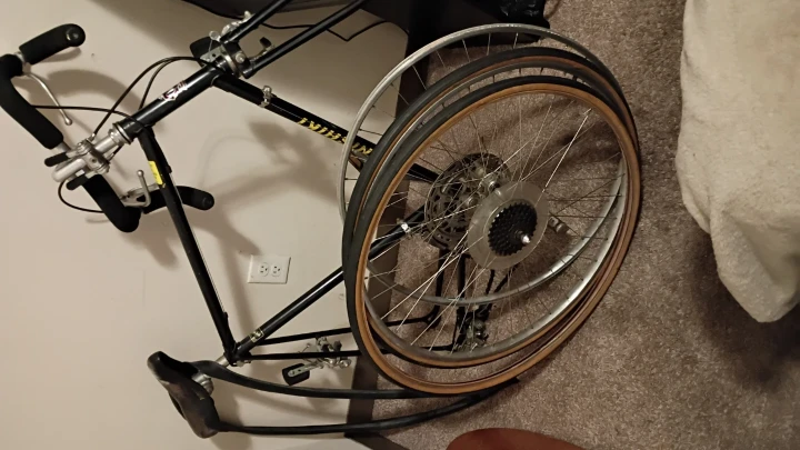 Vintage Nishiki Road Bike - photo 2