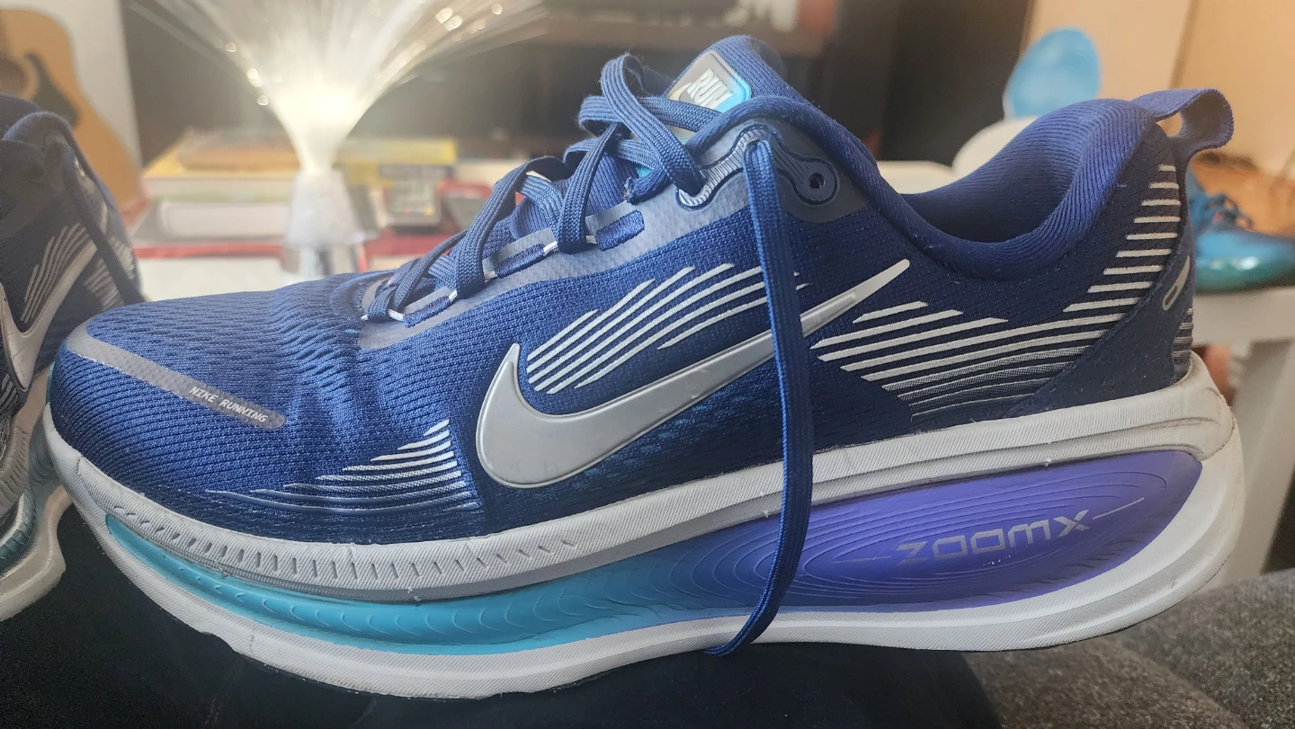 Nike ZoomX shoes Size 11 - Vomero 18s pristine