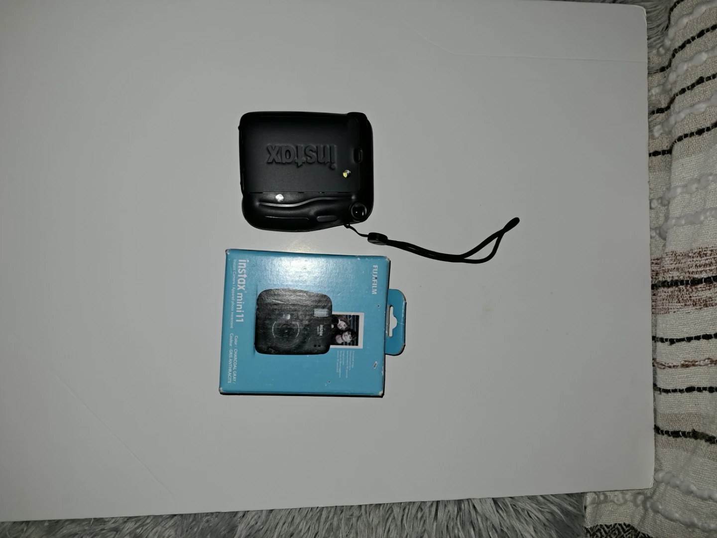 FujiFlim instax mini 11 camera - photo 3