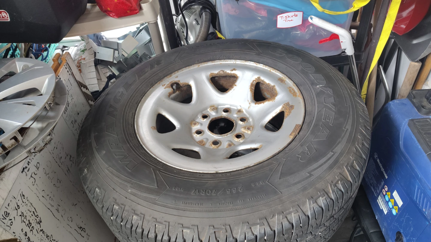 Goodyear Wrangler 265/70R17 Tire - photo 2