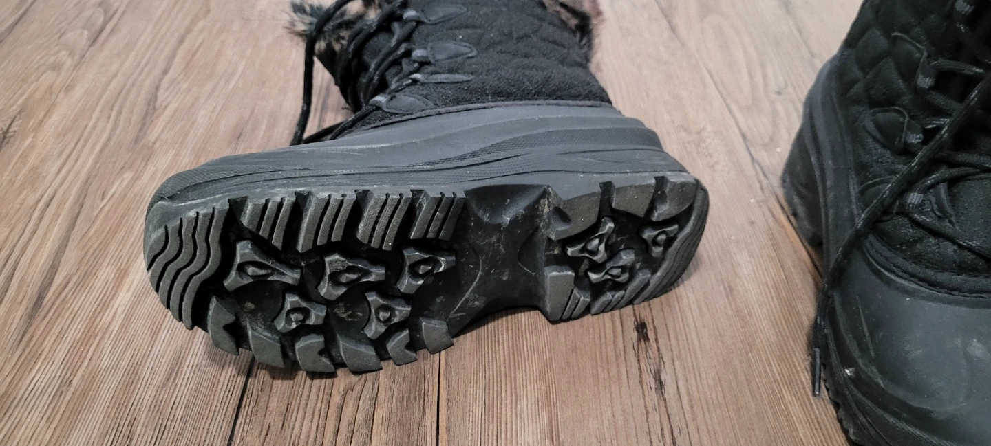 Black Winter Boots with Fur Trim - photo 2