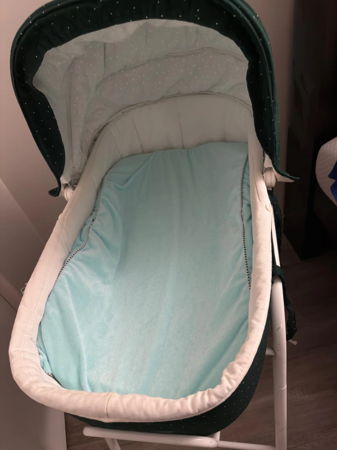 Bassinet with Stand - photo 2